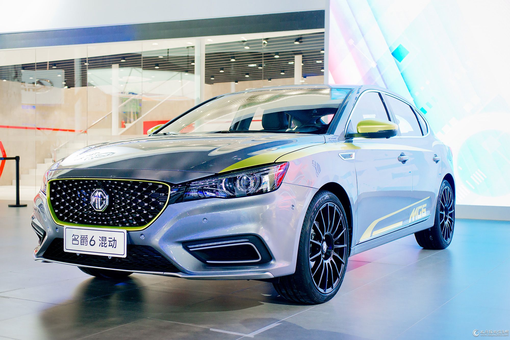 吉利帝豪EV 名爵6插电混动